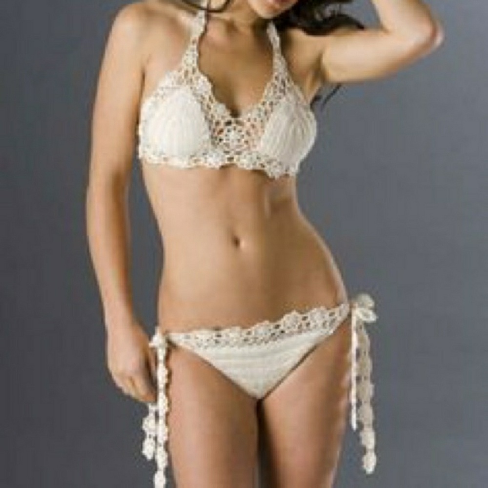 Anna Kosturova Sweet Innocence White Crochet Med